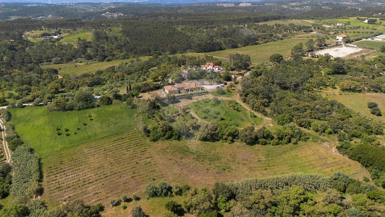 Moradia T5 para Venda em Aveiras de Baixo Foto 35