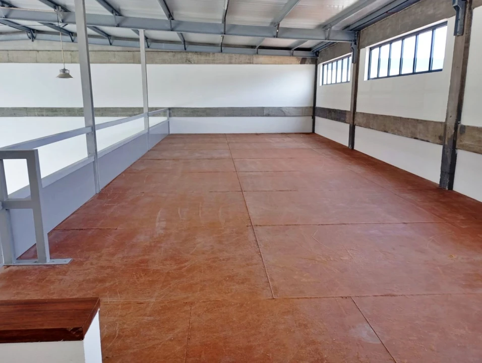 Armazém para Arrendamento em Modivas Foto 5