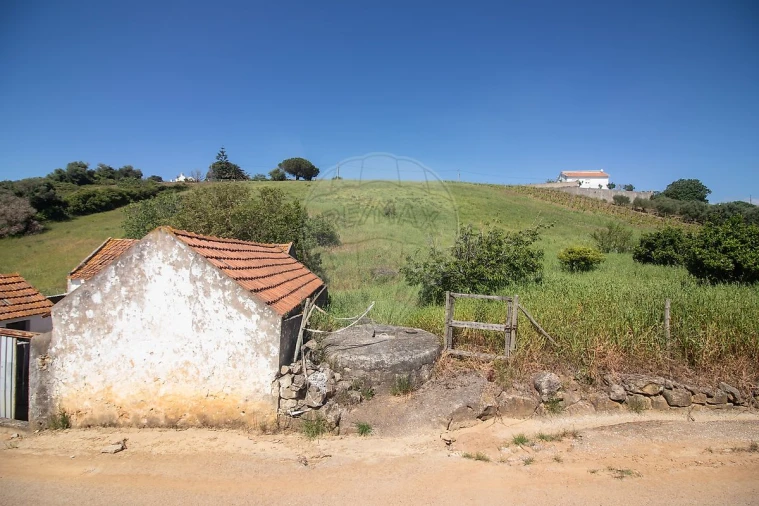 Moradia T2 para Venda em Meca Foto 10