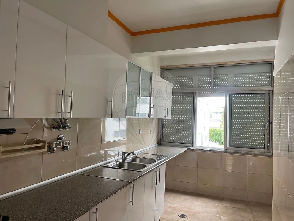 Apartamento T2 para Arrendamento em Odivelas Foto 1