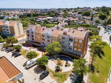 Apartamento T2 para Venda em Charneca de Caparica e Sobreda