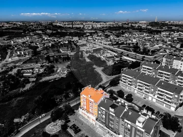 Apartamento T2 para Venda em Charneca de Caparica e Sobreda