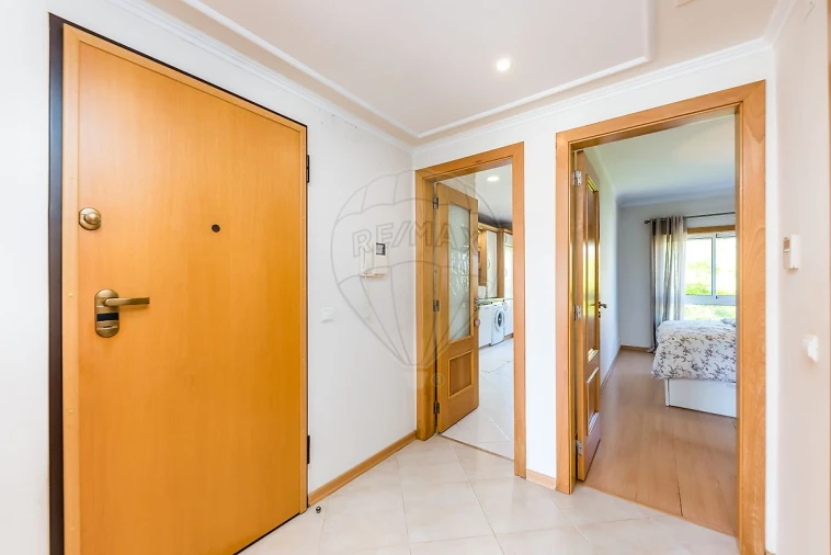 Apartamento T2 para Venda em Charneca de Caparica e Sobreda Foto 7