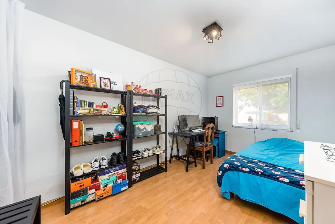 Apartamento T2 para Venda em Caparica e Trafaria Foto 14