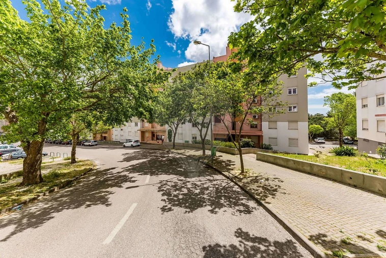 Apartamento T2 para Venda em Caparica e Trafaria Foto 10