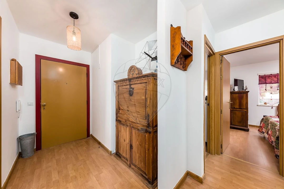 Apartamento T2 para Venda em Caparica e Trafaria Foto 4
