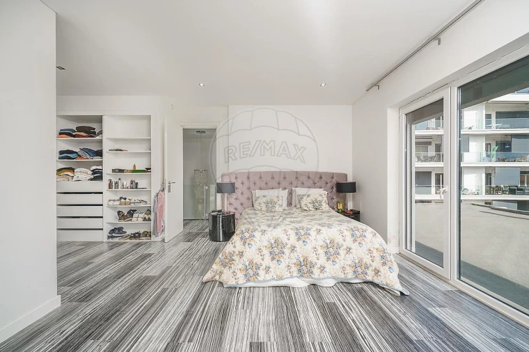 Moradia T5 para Venda em União das Freguesias de Setúbal Foto 38