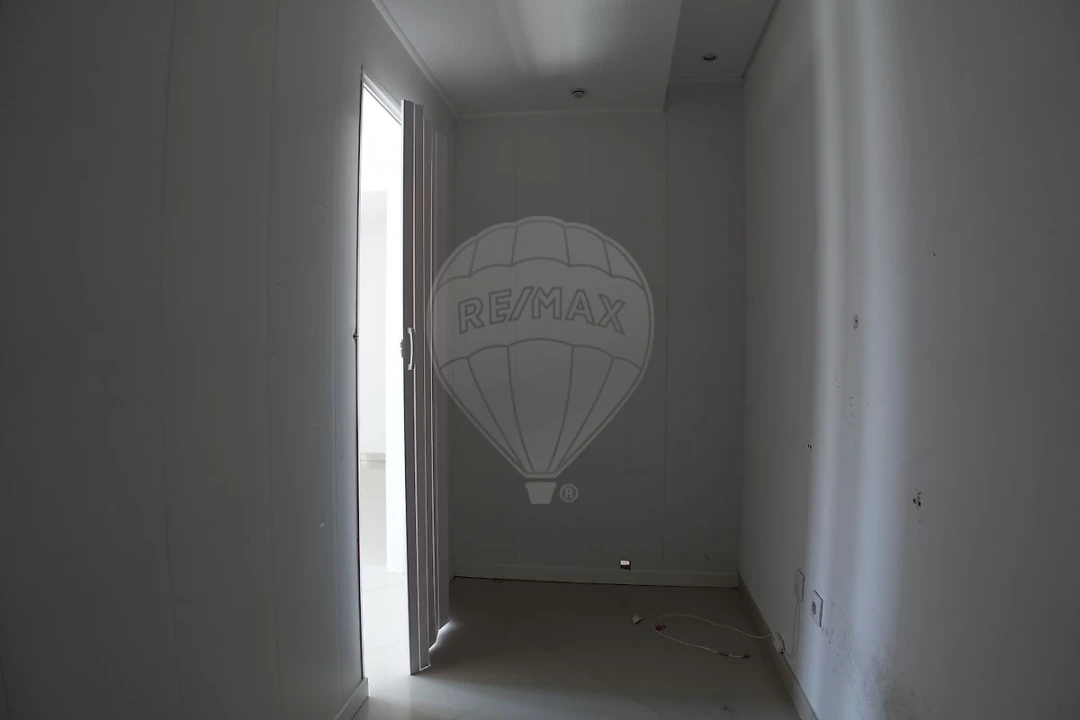 Apartamento T4 para Venda em Pinhal Novo Foto 9