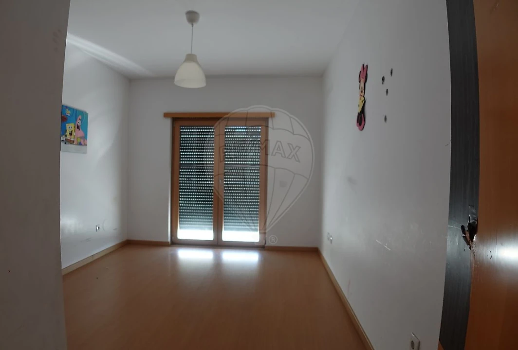 Apartamento T4 para Venda em Pinhal Novo Foto 12
