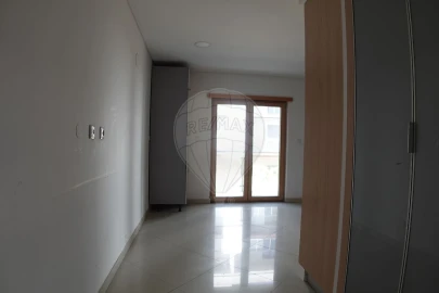 Apartamento T4 para Venda em Pinhal Novo