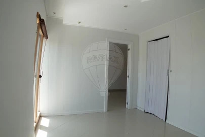 Apartamento T4 para Venda em Pinhal Novo