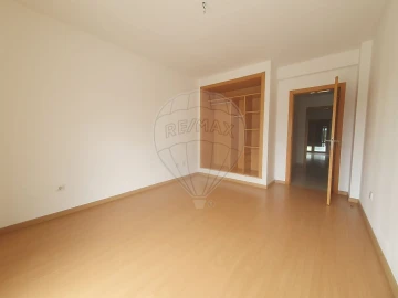 Apartamento T4 para Venda em Pinhal Novo