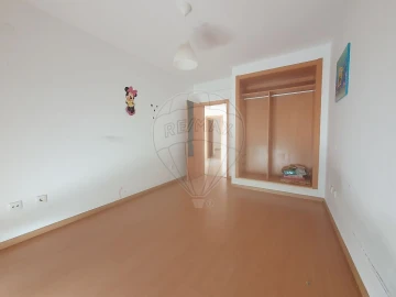 Apartamento T4 para Venda em Pinhal Novo