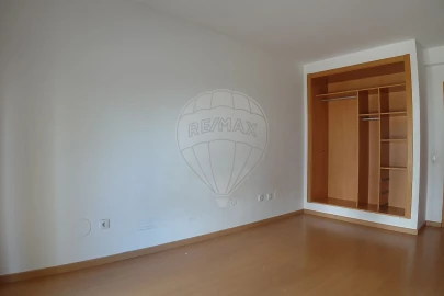 Apartamento T4 para Venda em Pinhal Novo