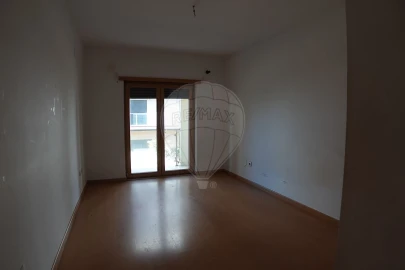 Apartamento T4 para Venda em Pinhal Novo
