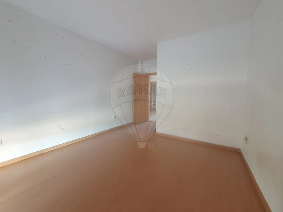 Apartamento T4 para Venda em Pinhal Novo Foto 7