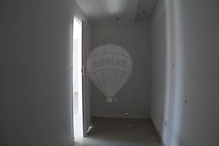 Apartamento T4 para Venda em Pinhal Novo Foto 9