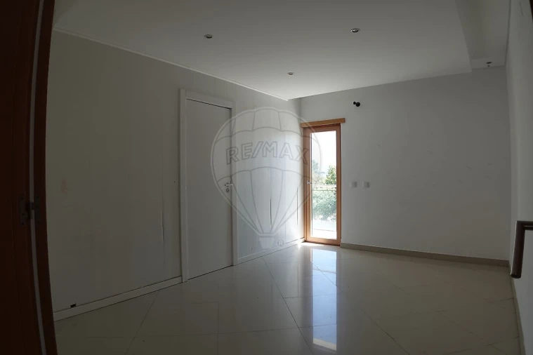 Apartamento T4 para Venda em Pinhal Novo Foto 12