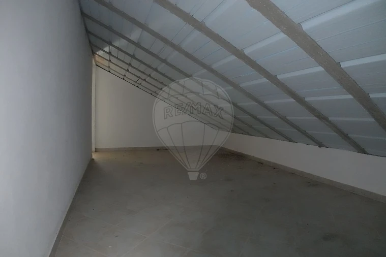 Apartamento T4 para Venda em Pinhal Novo Foto 28