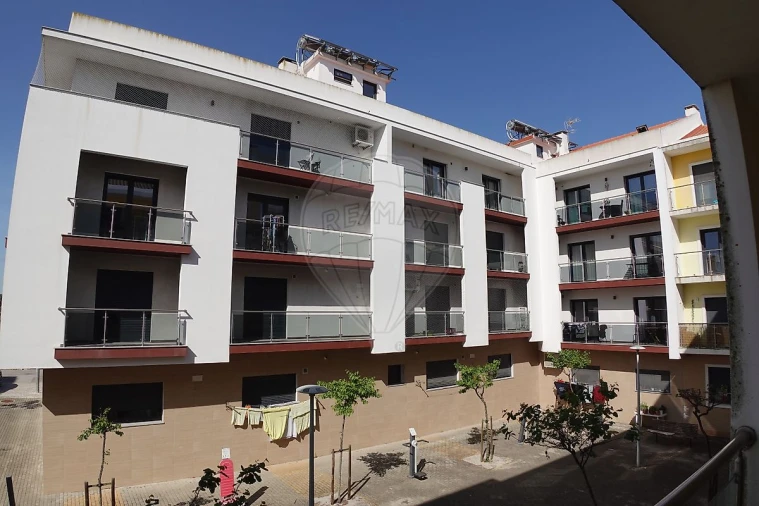 Apartamento T4 para Venda em Pinhal Novo Foto 34