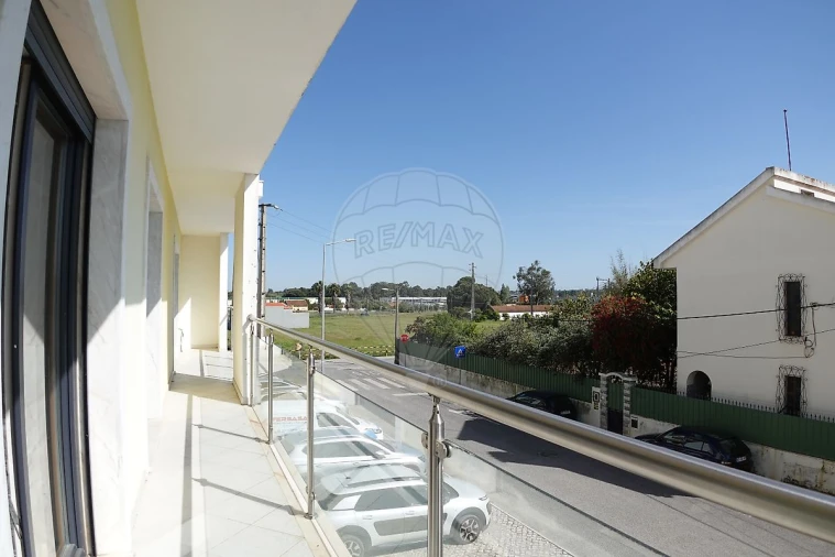 Apartamento T4 para Venda em Pinhal Novo Foto 10