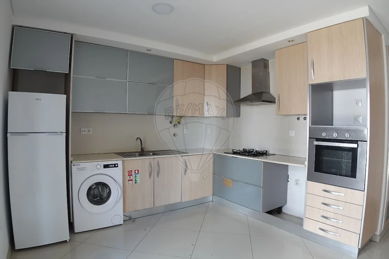 Apartamento T4 para Venda em Pinhal Novo Foto 10
