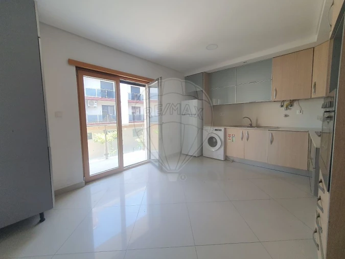 Apartamento T4 para Venda em Pinhal Novo Foto 17