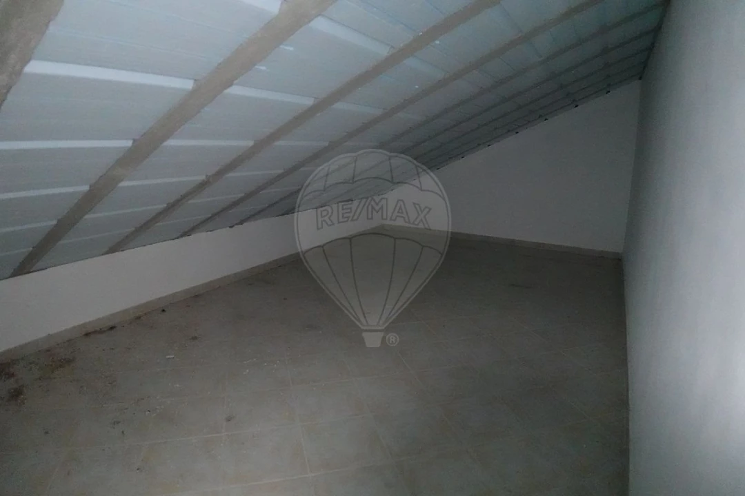 Apartamento T4 para Venda em Pinhal Novo Foto 27