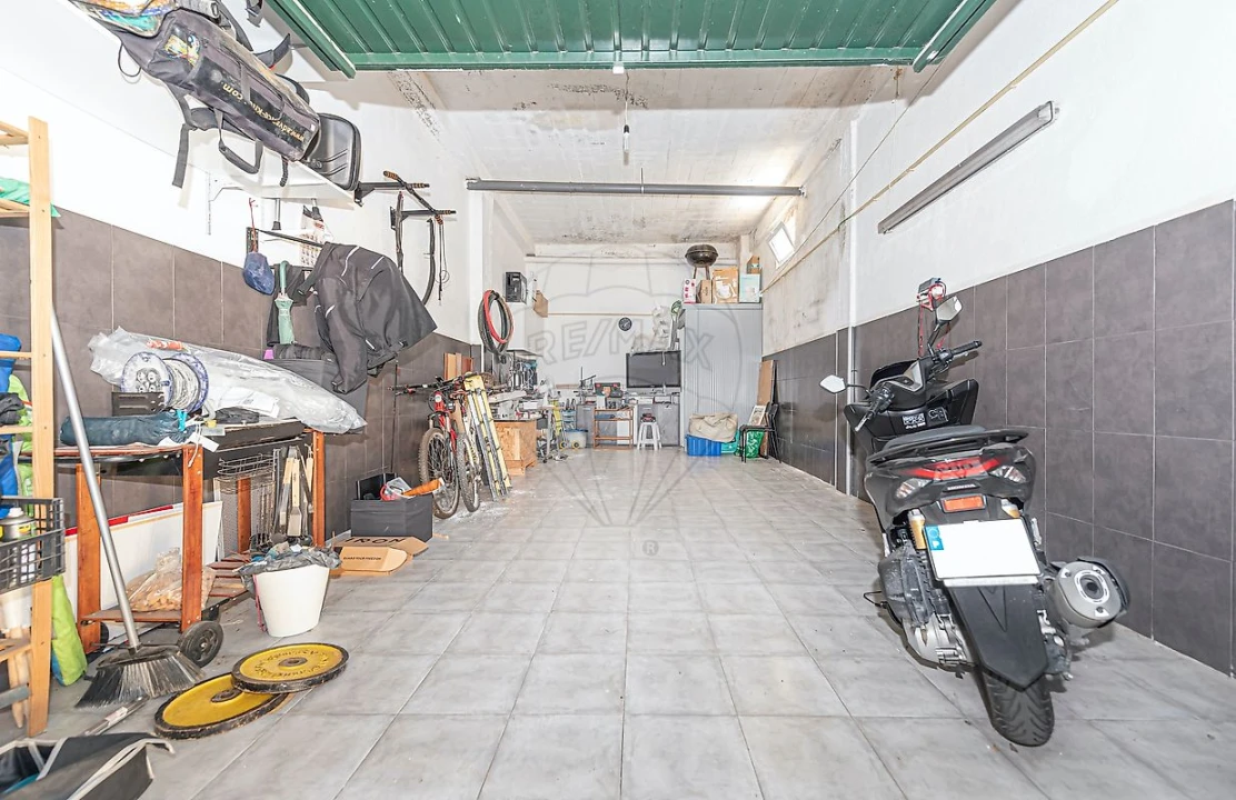Apartamento T3 para Venda em Seixal, Arrentela e Aldeia de Paio Pires Foto 29