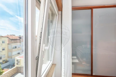 Apartamento T3 para Venda em Seixal, Arrentela e Aldeia de Paio Pires