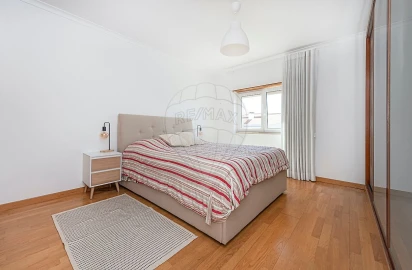 Apartamento T3 para Venda em Seixal, Arrentela e Aldeia de Paio Pires