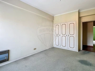 Apartamento T4 para Venda em Benfica