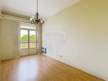 Apartamento T4 para Venda em Benfica