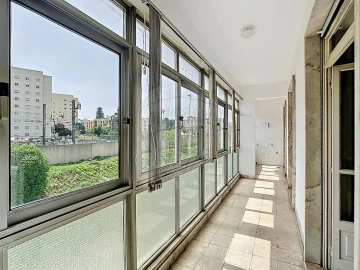 Apartamento T4 para Venda em Benfica