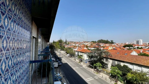 Apartamento T4 para Venda em Benfica