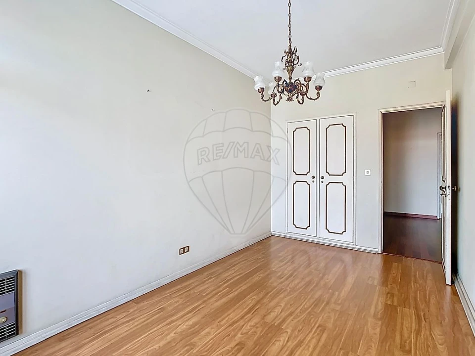 Apartamento T4 para Venda em Benfica Foto 22
