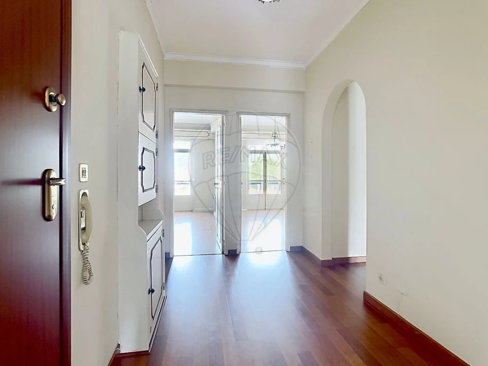 Apartamento T4 para Venda em Benfica Foto 25