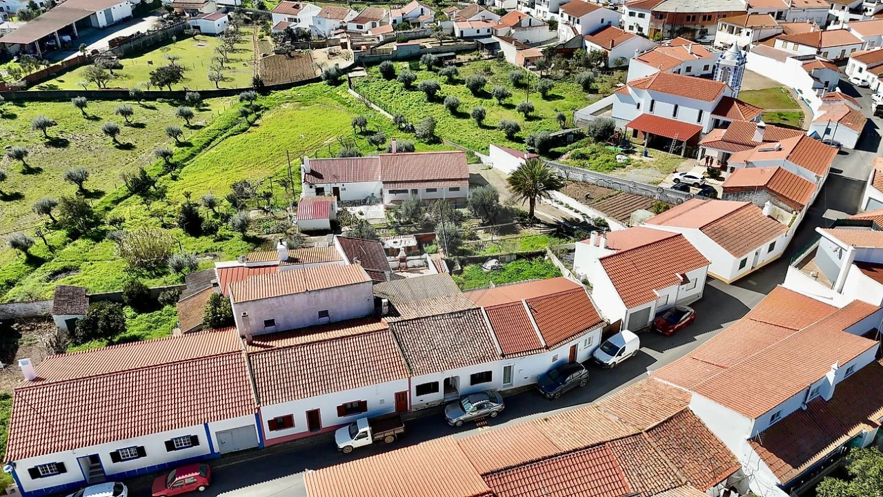 Moradia T4 para Venda em Ourique Foto 33