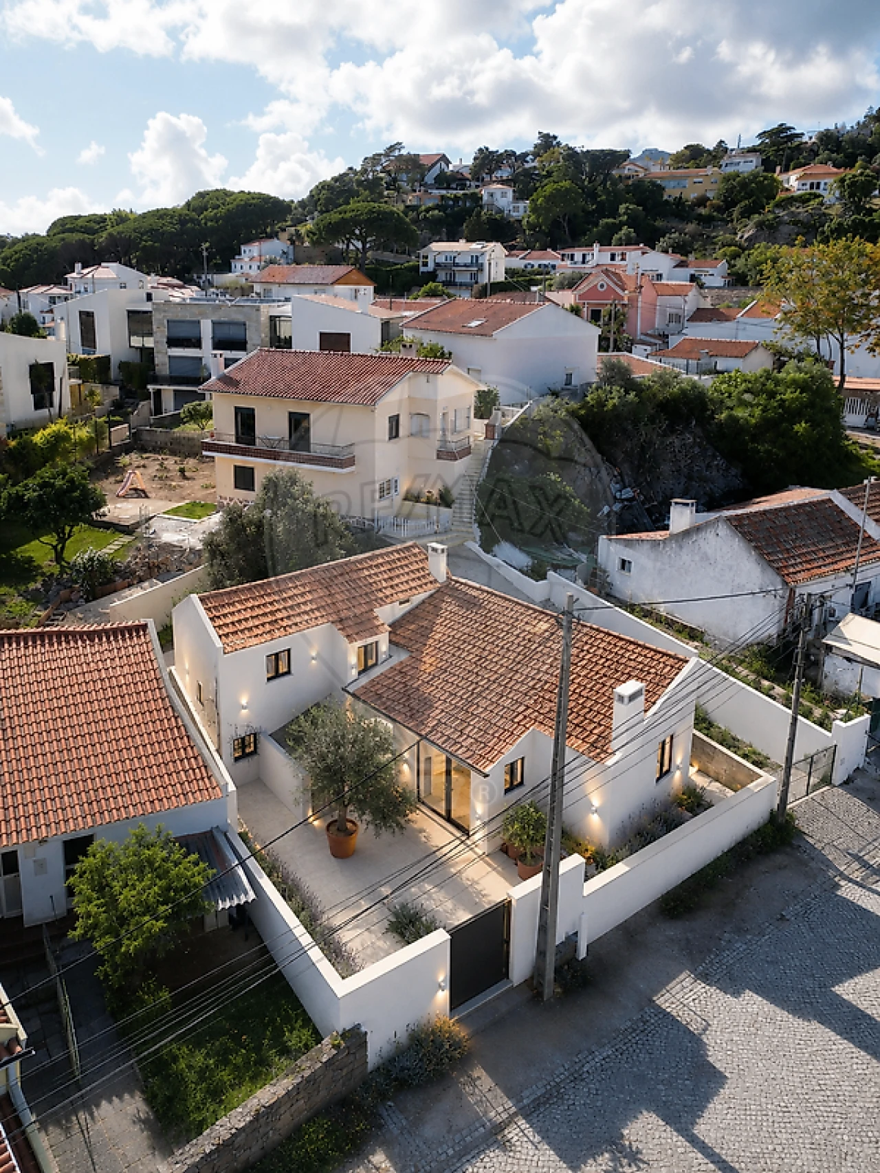Moradia T4 para Venda em Alcabideche Foto 1