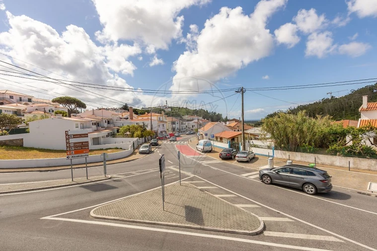 Moradia T4 para Venda em Alcabideche Foto 30