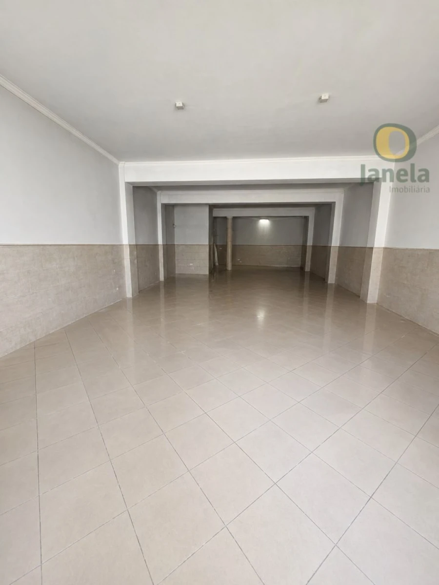 Loja para Venda em Faro (Sé e São Pedro) Foto 3