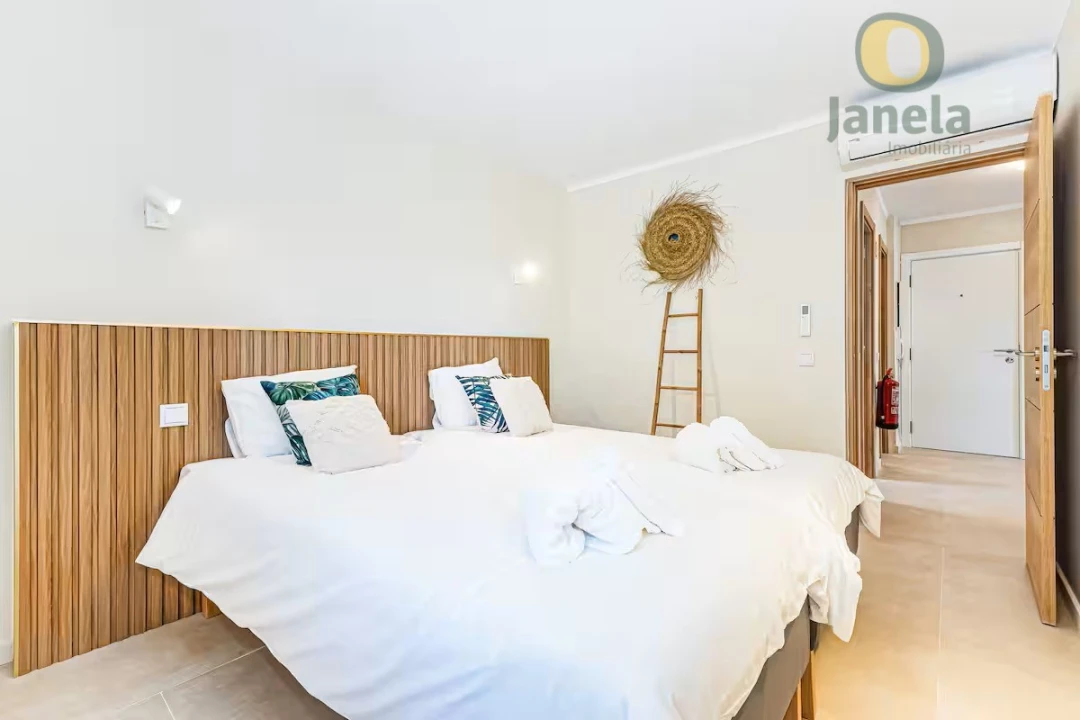 Apartamento T2 para Venda em Quarteira Foto 14