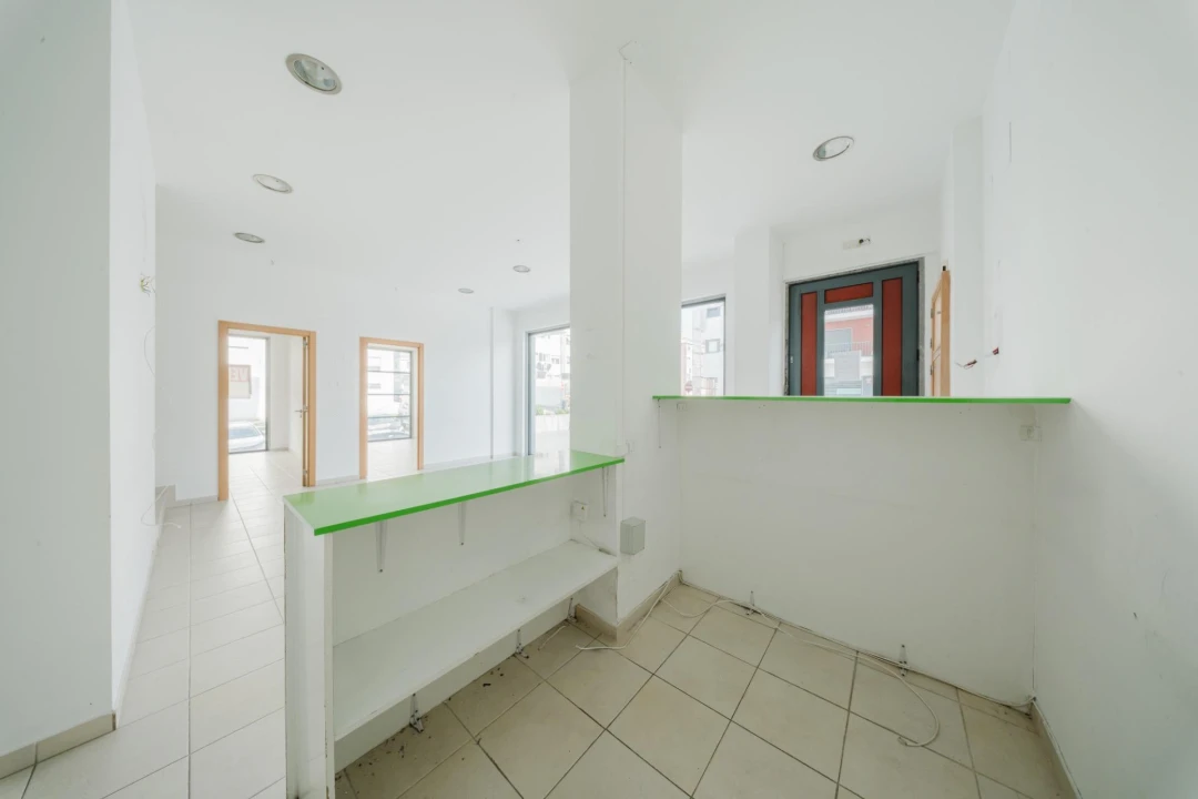 Negócio para Venda em Odivelas Foto 18