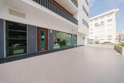 Negócio para Venda em Odivelas