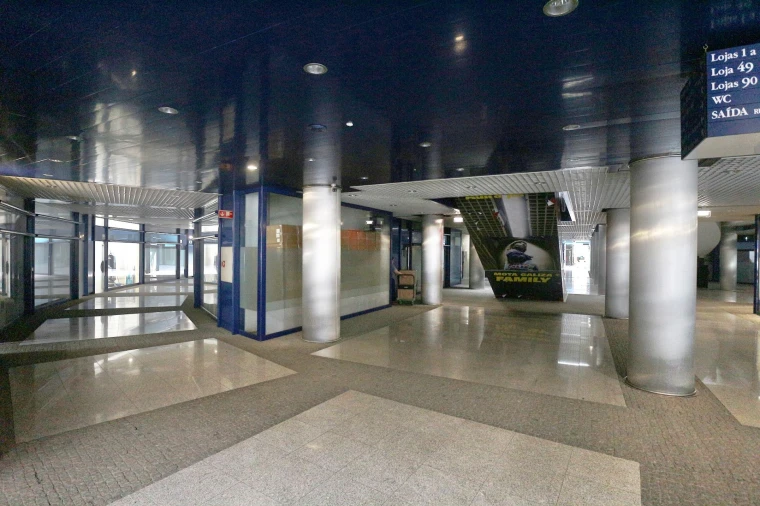 Negócio para Venda em Lordelo do Ouro e Massarelos Foto 5