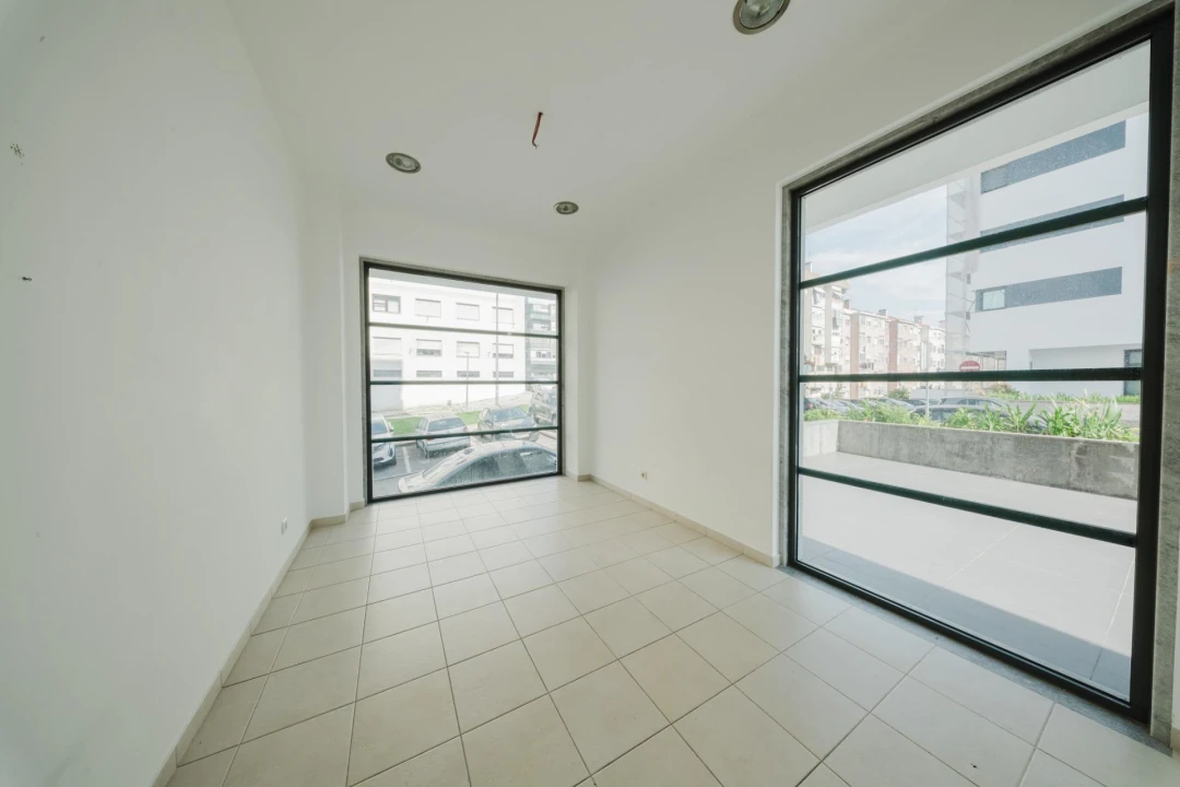 Negócio para Venda em Odivelas Foto 6