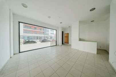 Negócio para Venda em Odivelas