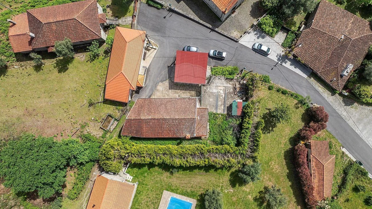 Moradia T5 para Venda em Gondoriz Foto 11