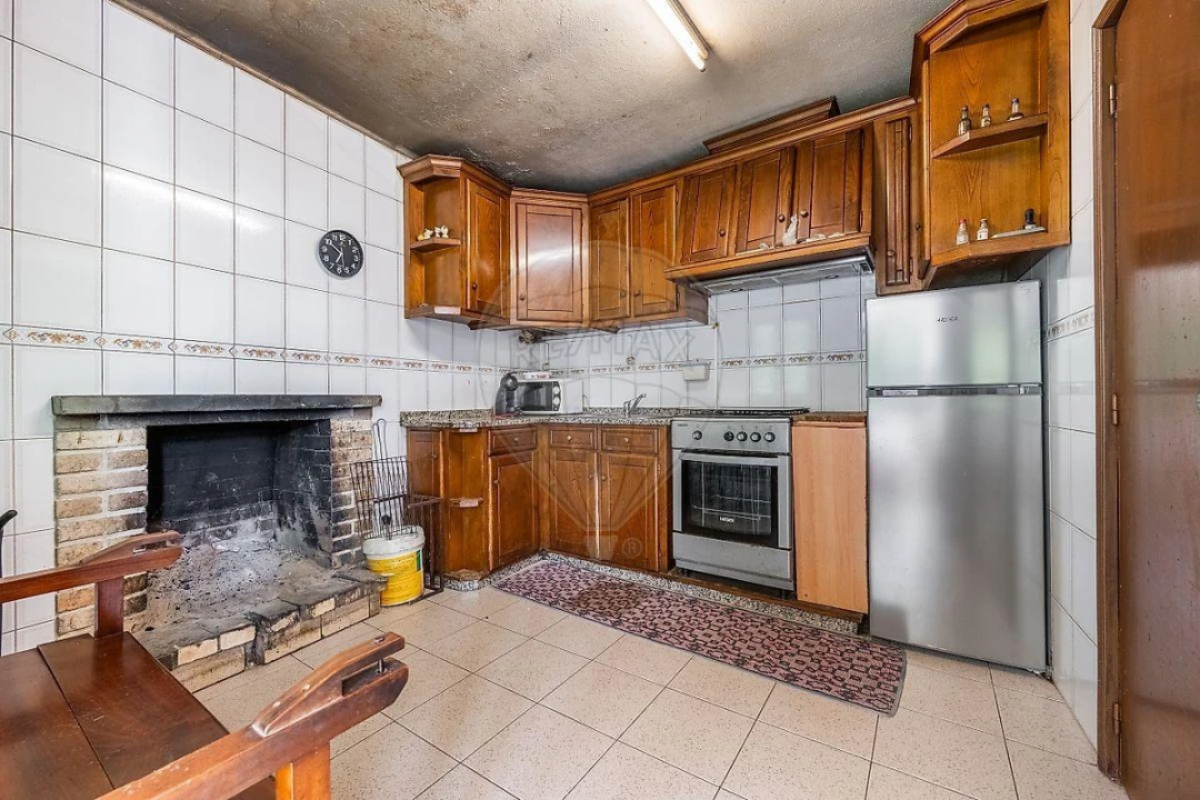 Moradia T5 para Venda em Gondoriz Foto 18