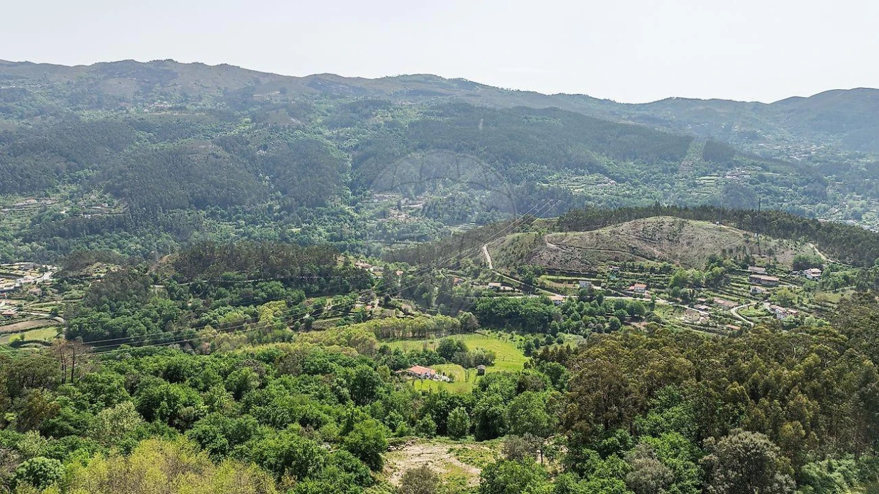 Moradia T5 para Venda em Gondoriz Foto 9